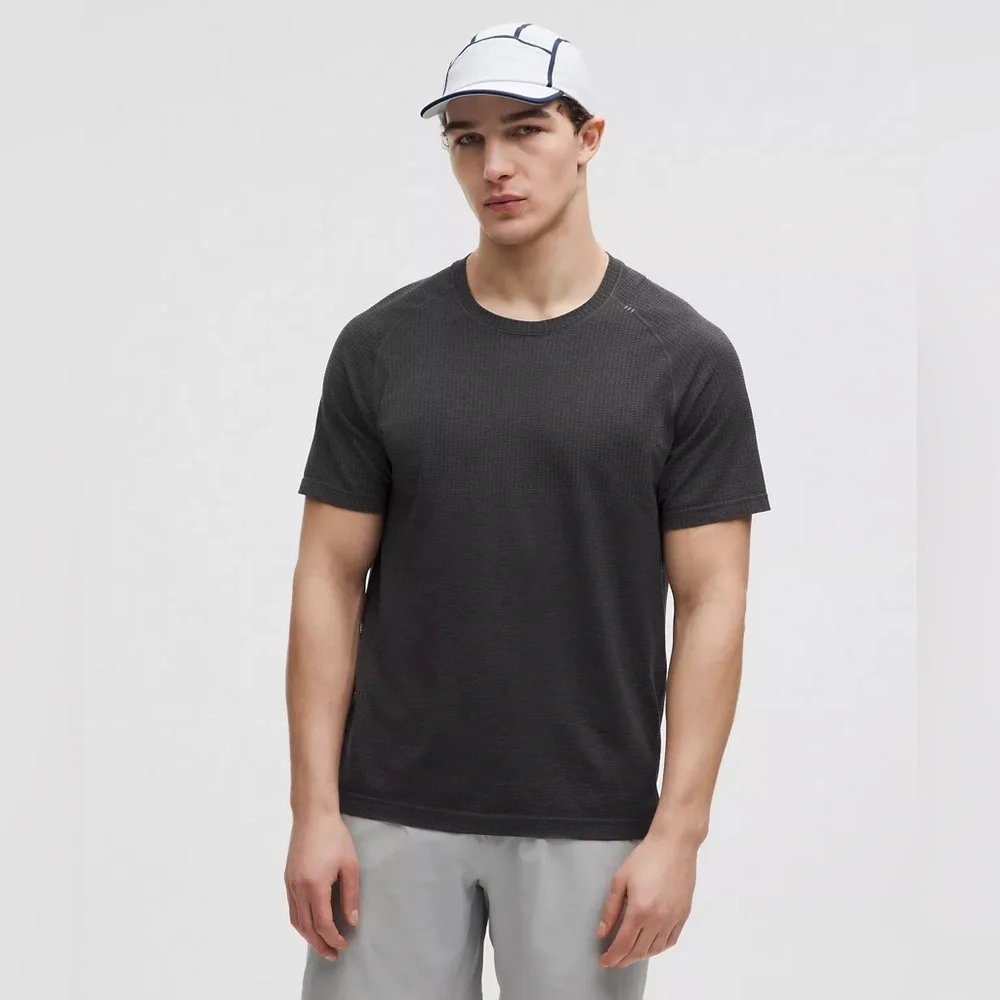 Lululemon Athletica Metal Vent Tech Short-Sleeve Shirt Shred 4/15 Fitness Logo M